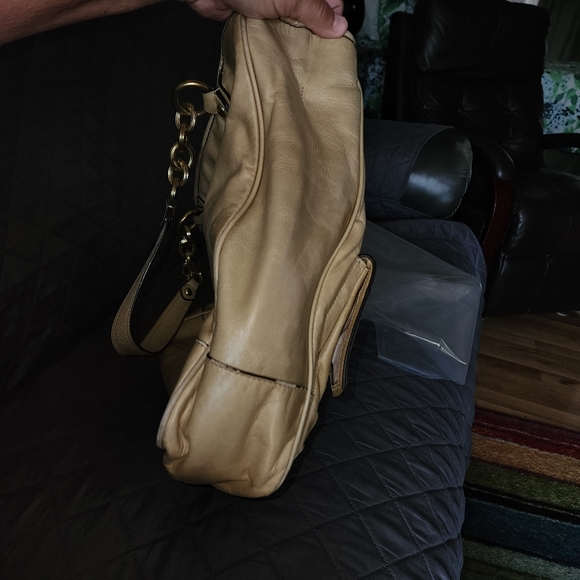 COACH GUC POPPY LEATHER NORTH/SOUTH PUSHLOCK LARGE TOTE BAG - Picture 10 of 16